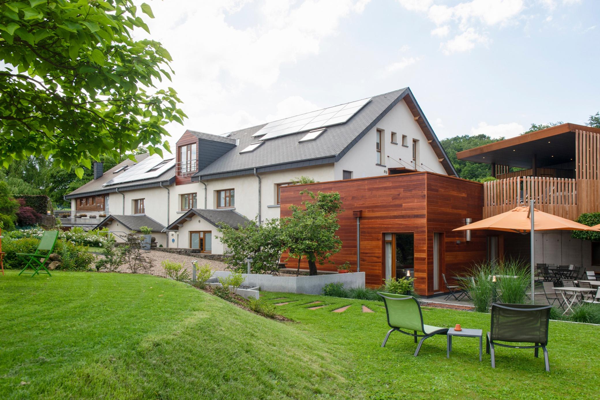 Hostellerie Du Peiffeschof, The Originals Relais Arlon Bagian luar foto